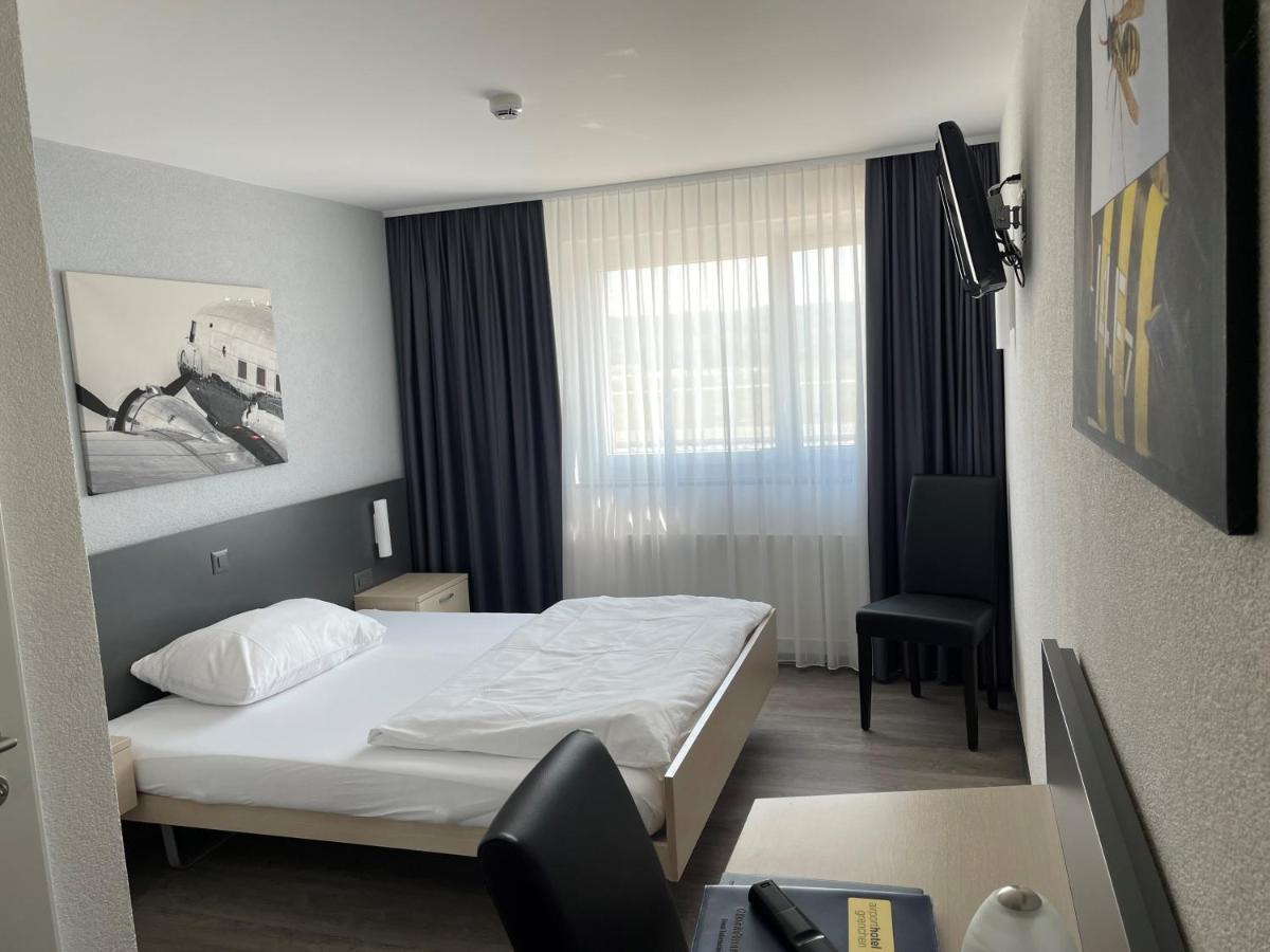 Airporthotel เกรนเคน ภายนอก รูปภาพ