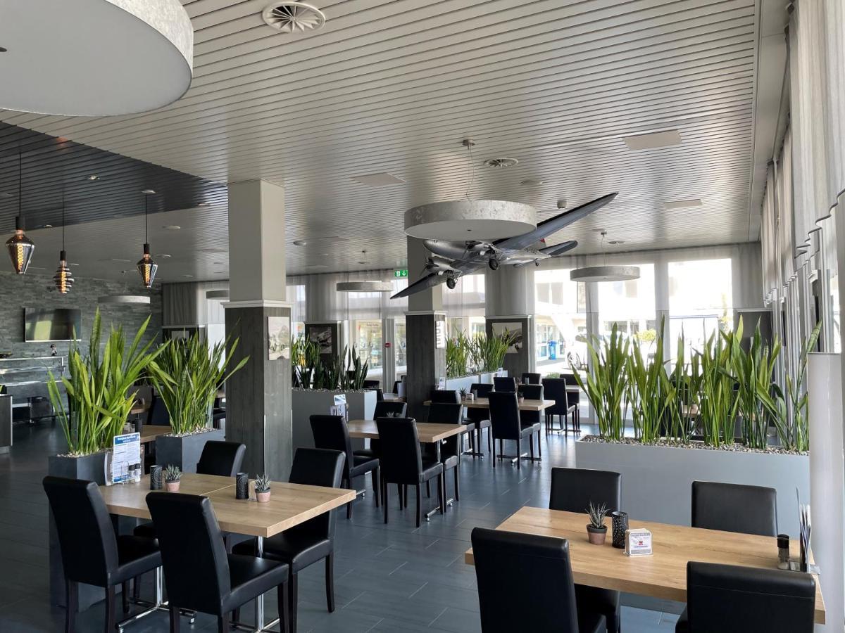Airporthotel เกรนเคน ภายนอก รูปภาพ
