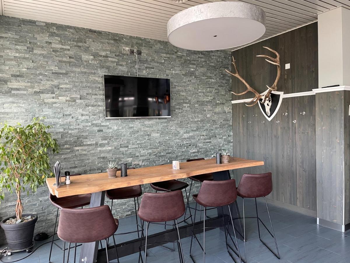 Airporthotel เกรนเคน ภายนอก รูปภาพ