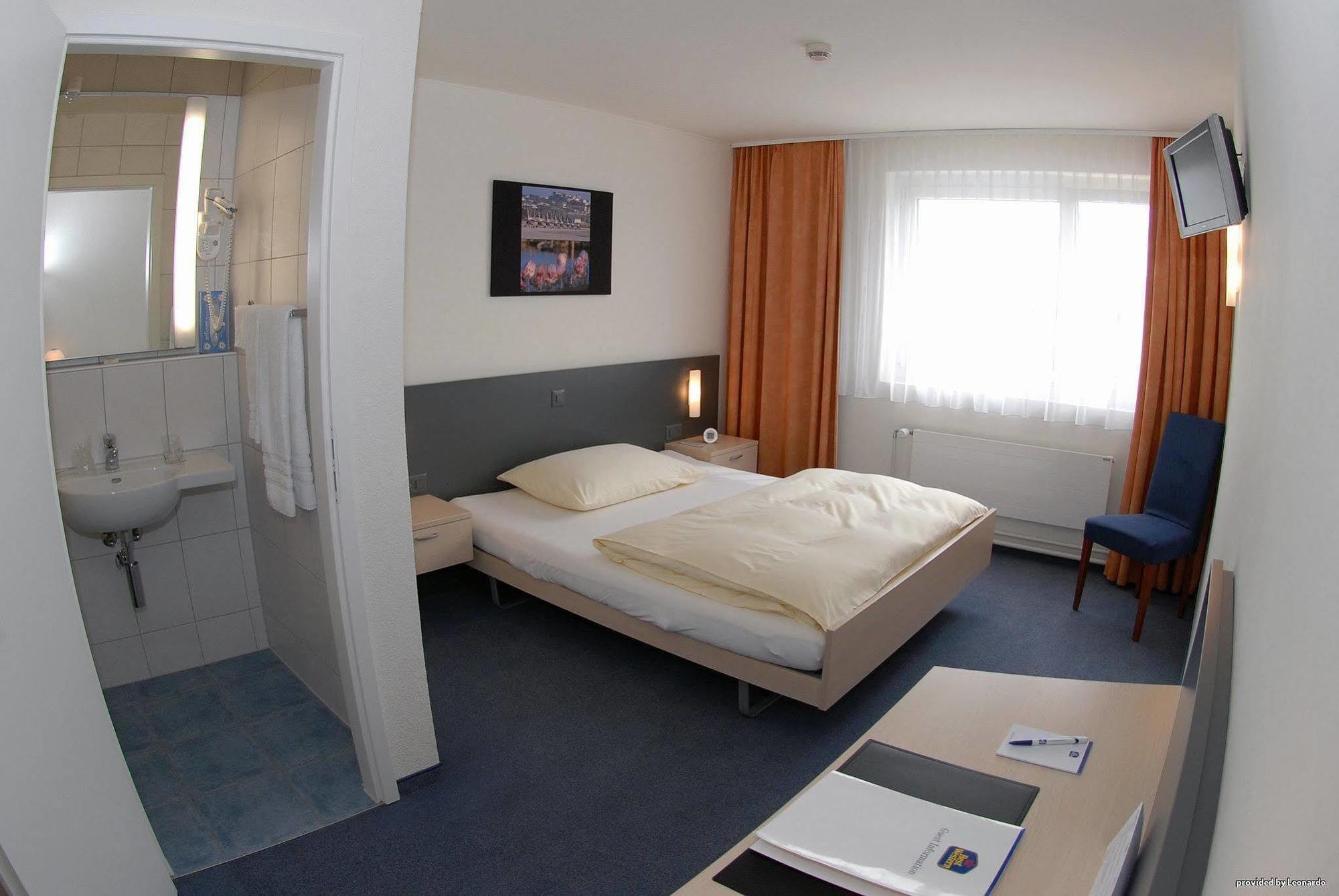 Airporthotel เกรนเคน ภายนอก รูปภาพ